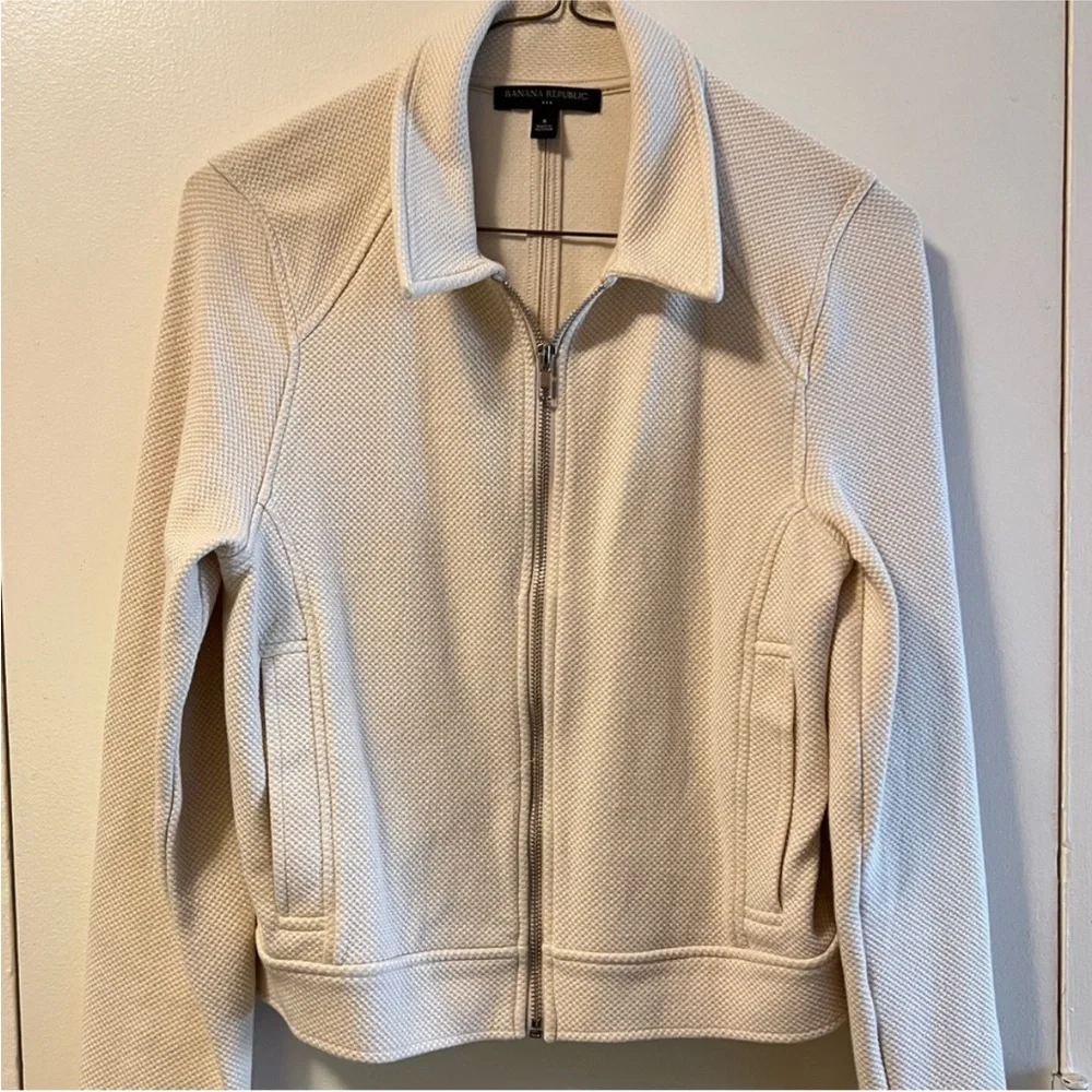 Banana Republic Cream Jacket - Picture 3 of 12